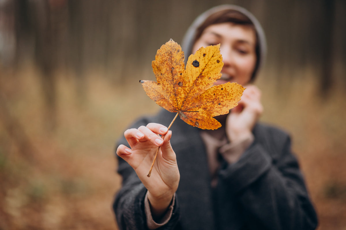 Autumn & Winter Lash Care: How Heating, Dry Air and Cold Wind Weaken Your Lashes