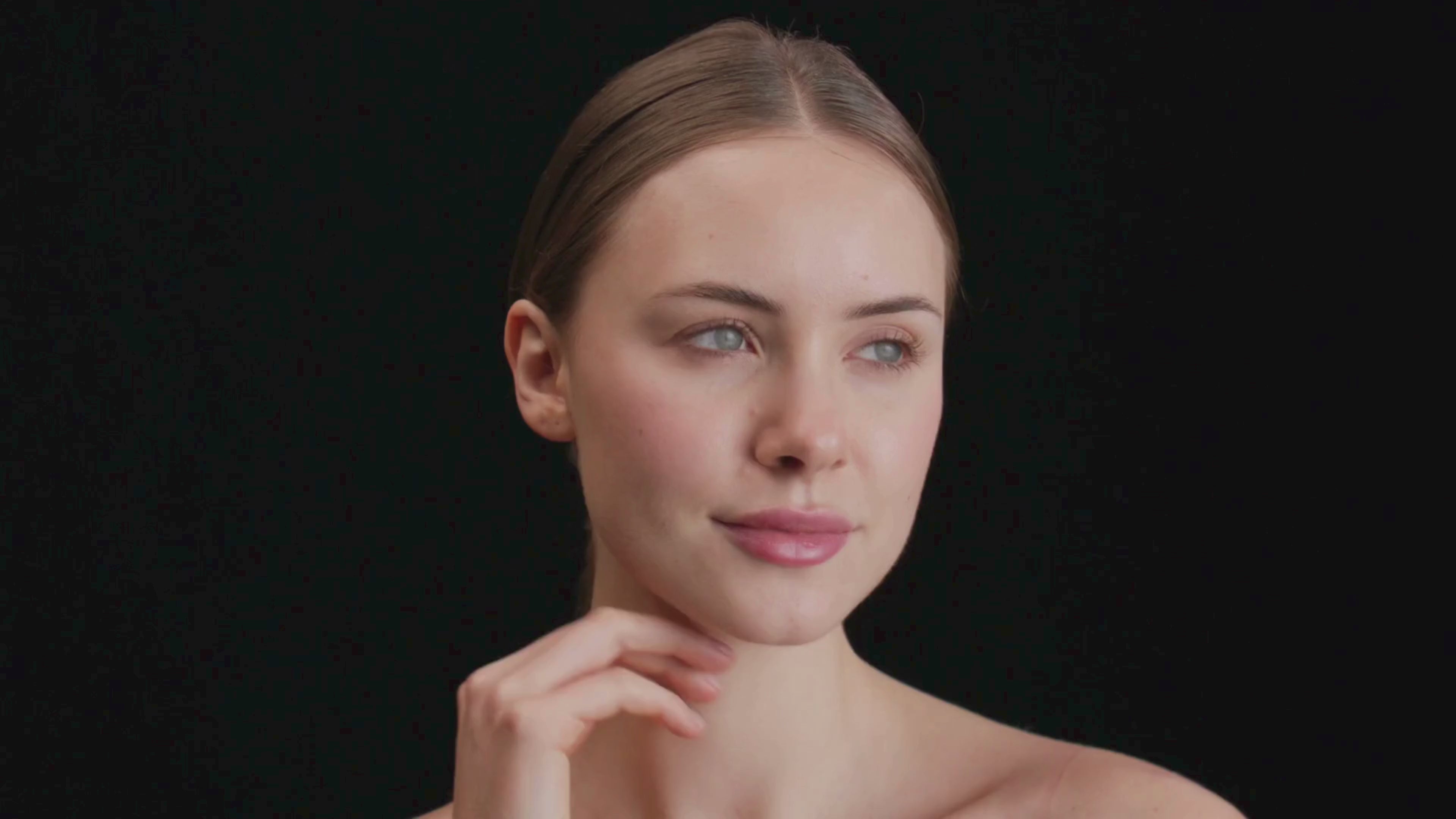 Carica video: Come si usa Qualash Advanced Eyelash Serum